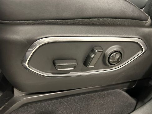 New 2026 Jeep Grand Wagoneer Limited AWD/4WD image 16