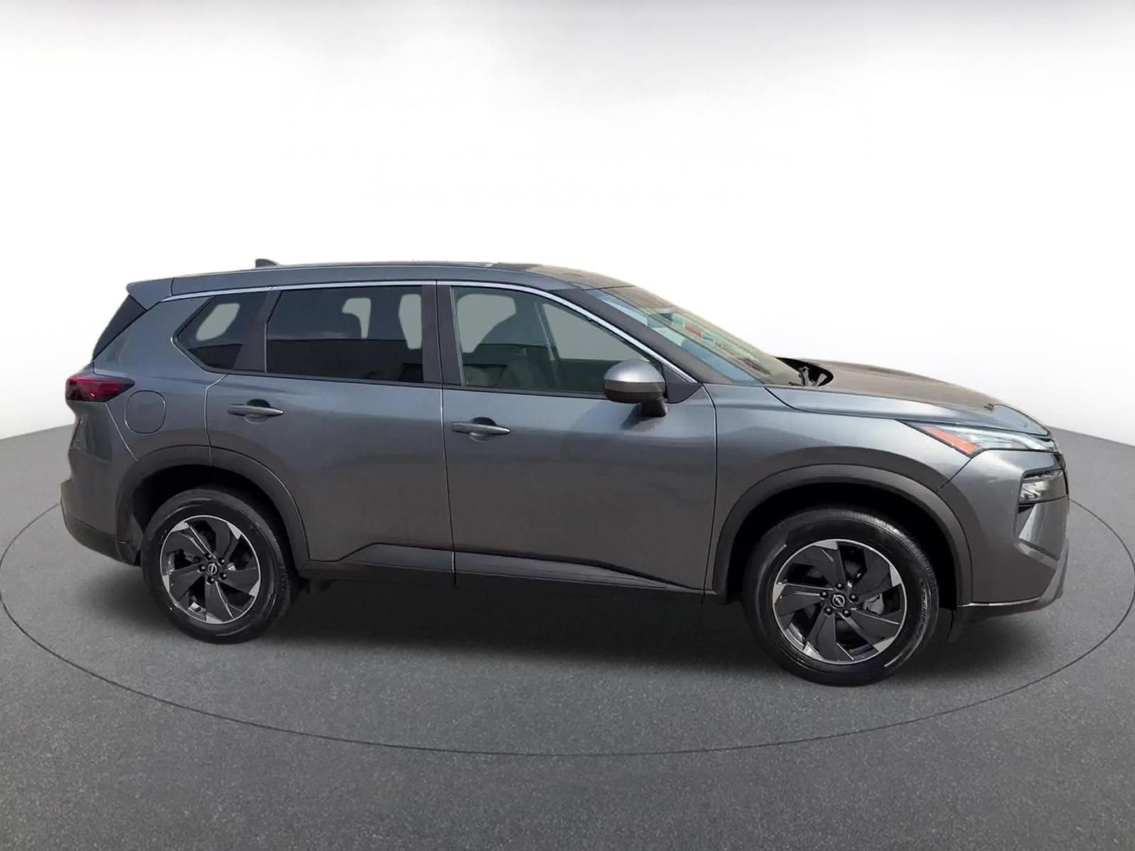 Used 2026 Nissan Rogue SV FWD image 15