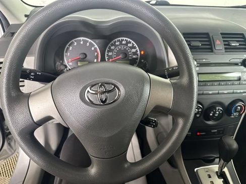 Used 2010 Toyota Corolla LE FWD image 14