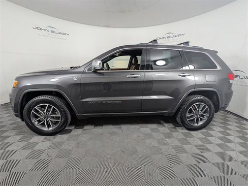 Used 2021 Jeep Grand Cherokee Overland image 2