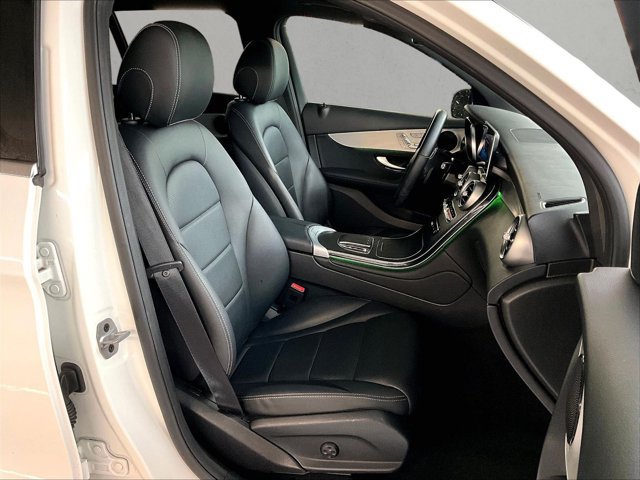 Used 2022 Mercedes-Benz GLC 300 image 9