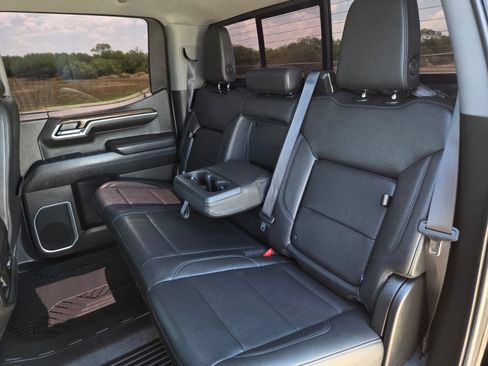Used 2022 Chevrolet Silverado 1500 RST AWD/4WD image 26