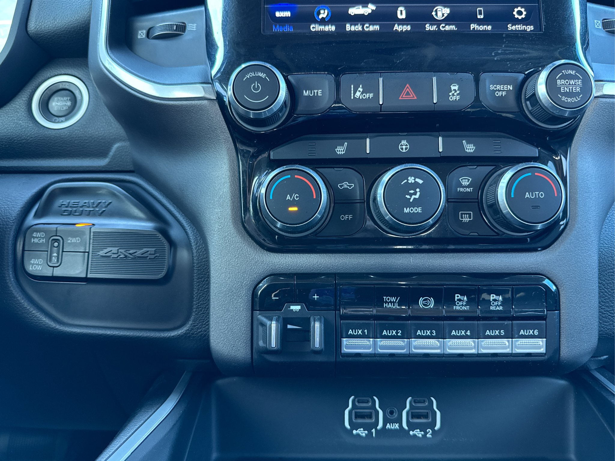 Used 2020 RAM 3500 Big Horn w/ Level 2 Equipment Group AWD/4WD image 23