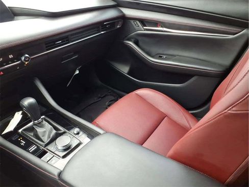 Used 2024 MAZDA MAZDA3 s image 12