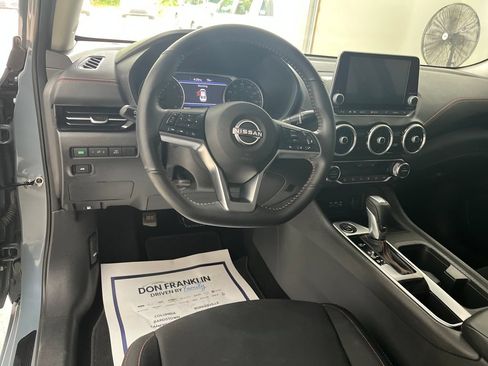 Used 2024 Nissan Sentra SR FWD image 15