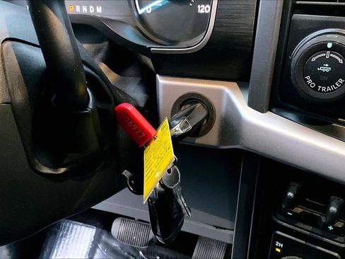 Used 2021 Ford F150 XLT w/ XTR Package image 13