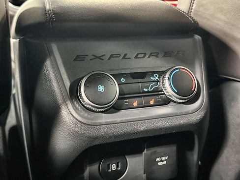 Used 2026 Ford Explorer Platinum AWD/4WD image 28