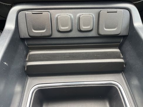 Used 2018 Chevrolet Silverado 2500 High Country w/ Duramax Plus Package image 20