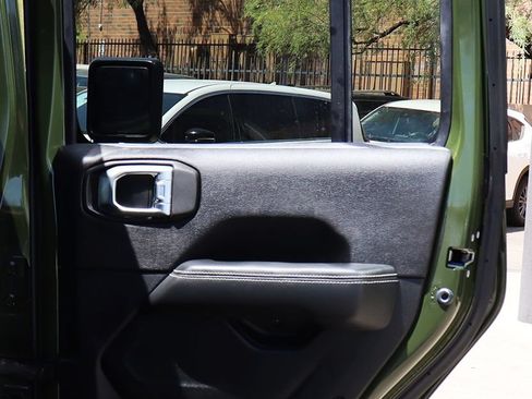 Used 2020 Jeep Wrangler Unlimited Sahara AWD/4WD image 26