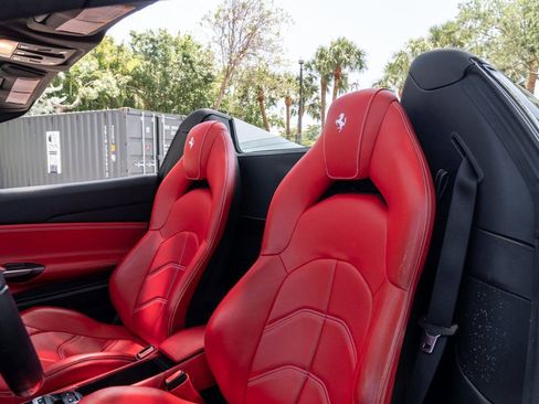 Used 2019 Ferrari 488 Spider image 12