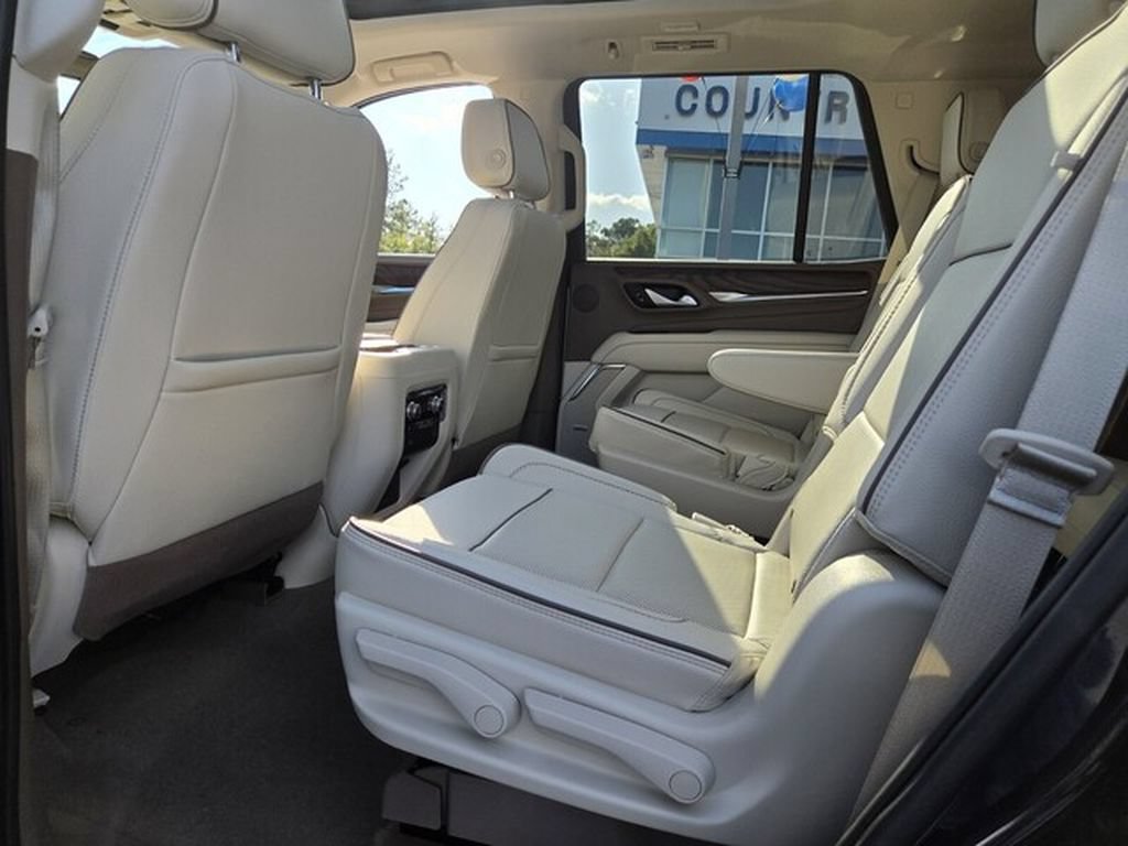 Used 2022 GMC Yukon Denali AWD/4WD image 12