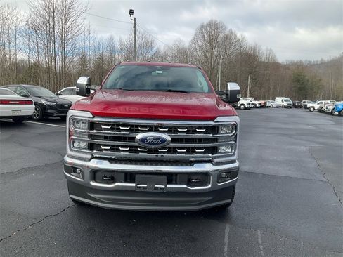 New 2026 Ford F250 Lariat w/ Chrome Package image 2