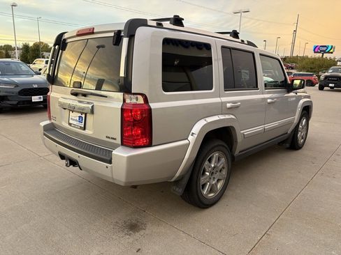 Used 2010 Jeep Commander Limited w/ Trailer Tow Group IV image 7