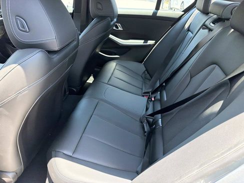Used 2025 BMW 330i Sedan RWD image 12