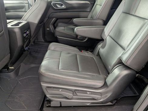 Used 2023 Chevrolet Suburban RST w/ Sport Performance Package image 28