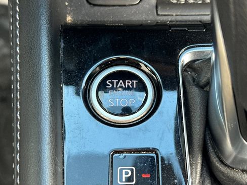 Used 2024 Nissan Kicks SV image 33