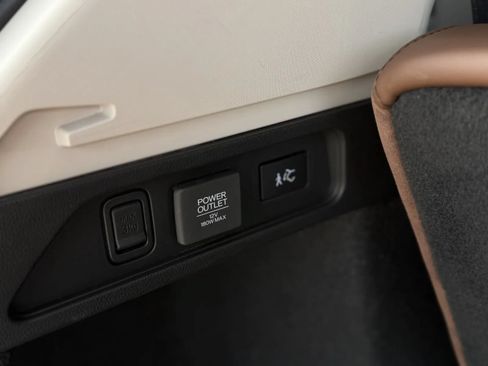 Used 2024 Acura MDX SH-AWD w/ Advance Package image 48