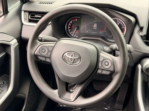 Used 2024 Toyota RAV4 XLE FWD image 19