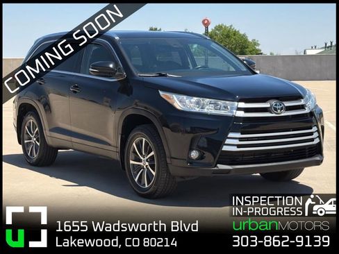 Used 2019 Toyota Highlander XLE AWD/4WD image 1