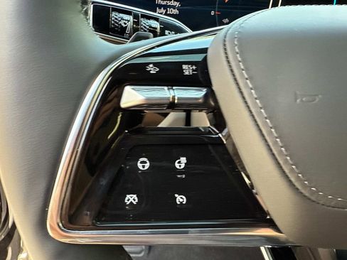 New 2025 Cadillac Lyriq Sport image 31