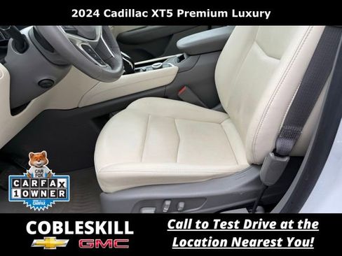 Used 2024 Cadillac XT5 Premium Luxury w/ Technology Package AWD/4WD image 10