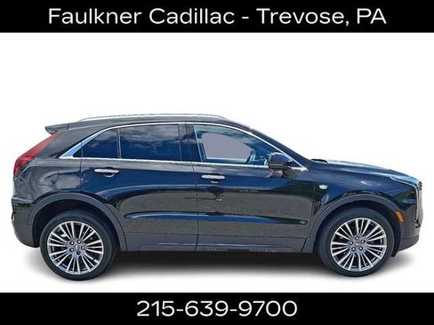 Used 2024 Cadillac XT4 Premium Luxury AWD/4WD image 6