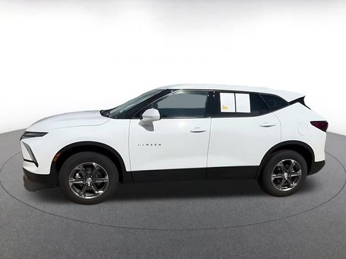 Used 2026 Chevrolet Blazer LT FWD image 8