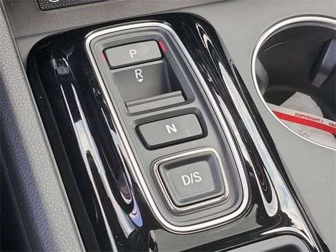 New 2025 Honda Pilot Touring image 13