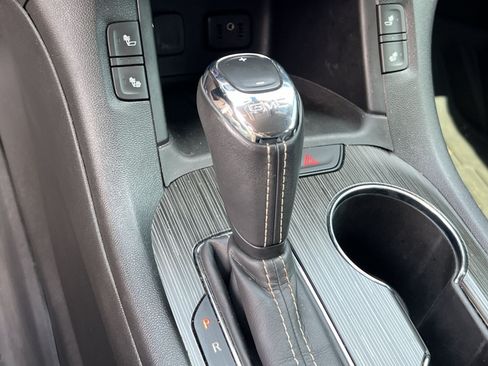 Used 2019 GMC Acadia SLT w/ Black Edition FWD image 22