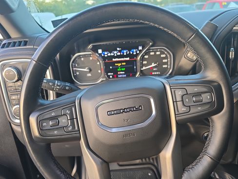 Used 2023 GMC Sierra 3500 Denali w/ Denali Black Diamond Edition AWD/4WD image 28