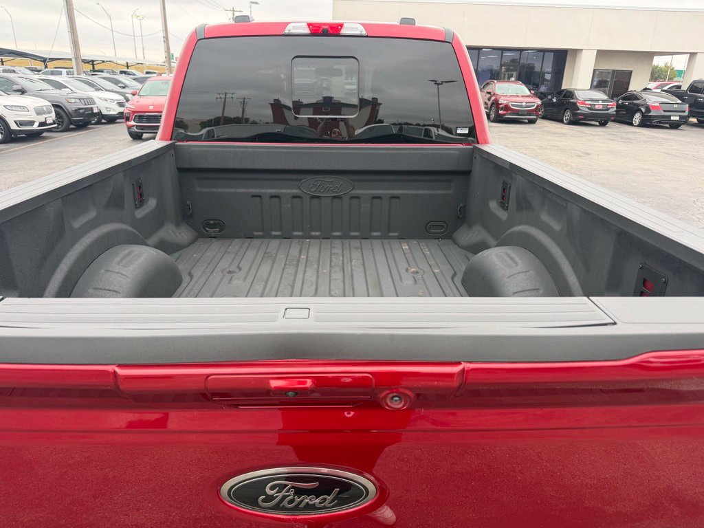Used 2025 Ford F250 Lariat w/ Black Appearance Package AWD/4WD image 19