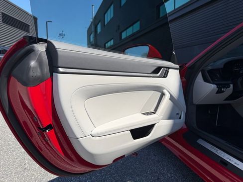 Certified 2024 Porsche 911 Carrera image 18