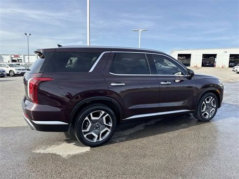 Used 2024 Hyundai Palisade SEL w/ Premium Package image 2