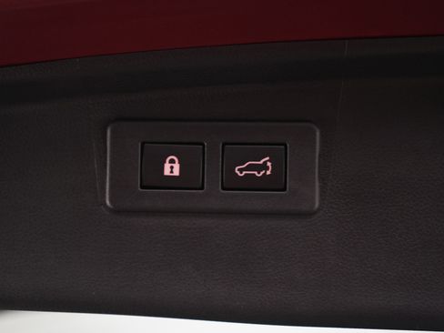 Used 2022 Subaru Outback Premium image 16