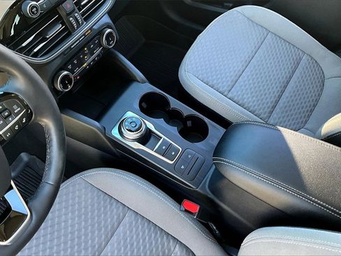 Used 2022 Ford Escape SE w/ Convenience Package image 15