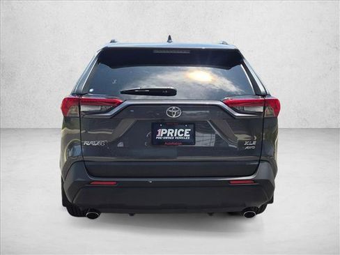 Used 2019 Toyota RAV4 XLE w/ Convenience Package AWD/4WD image 7
