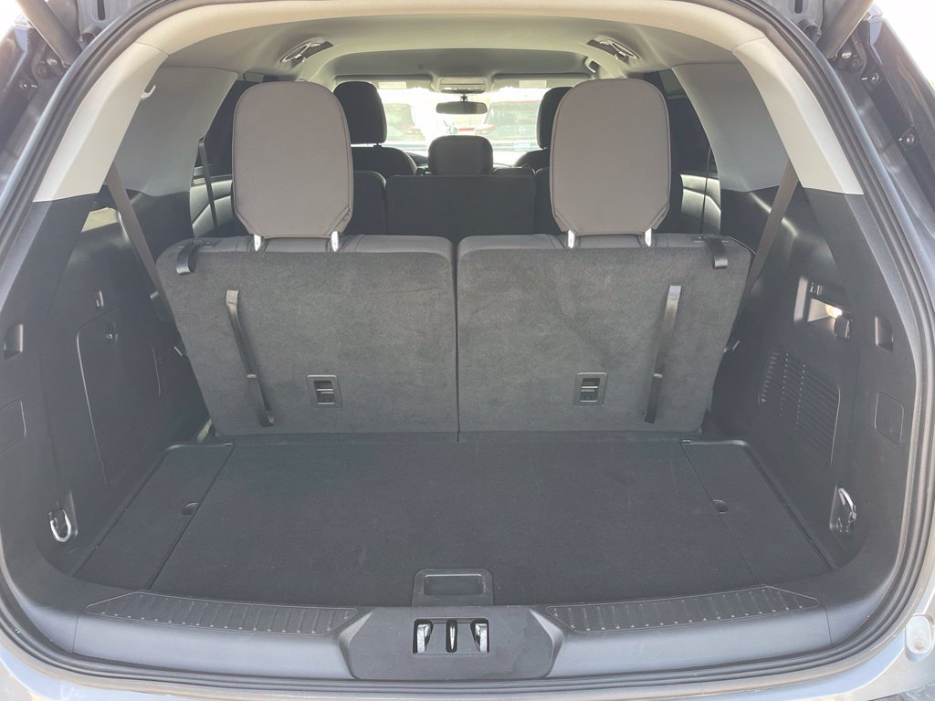 Used 2024 Ford Explorer XLT RWD image 28
