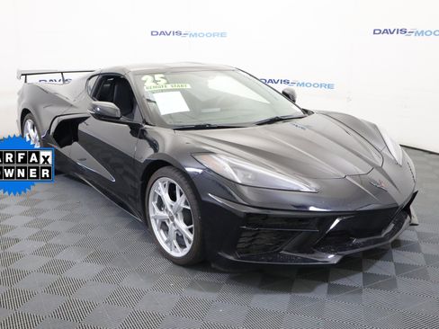 Certified 2023 Chevrolet Corvette Stingray Coupe w/ 1LT RWD image 3