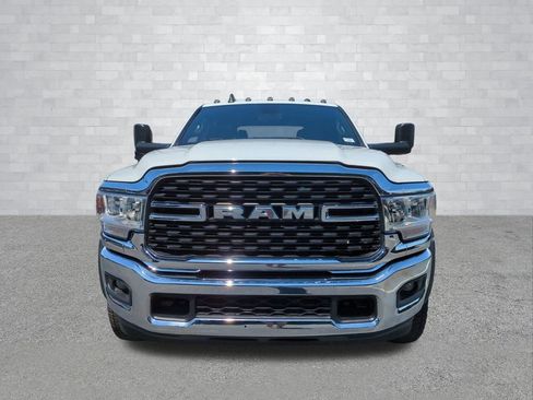 Used 2022 RAM 4500 SLT w/ Quick Order Package 2YG SLT AWD/4WD image 11