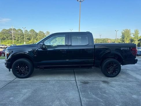 Used 2025 Ford F150 Lariat w/ Equipment Group 501A Mid AWD/4WD image 4
