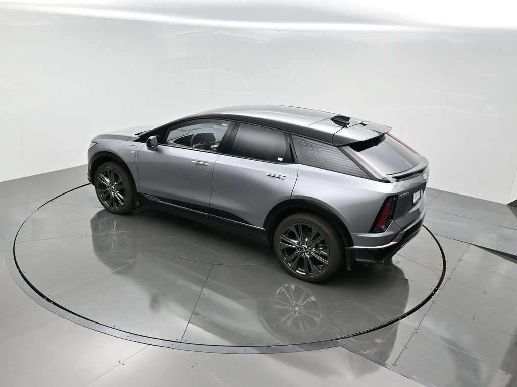 New 2027 Cadillac Optiq Premium Sport w/ LPO, Floor Liner Package AWD/4WD image 48