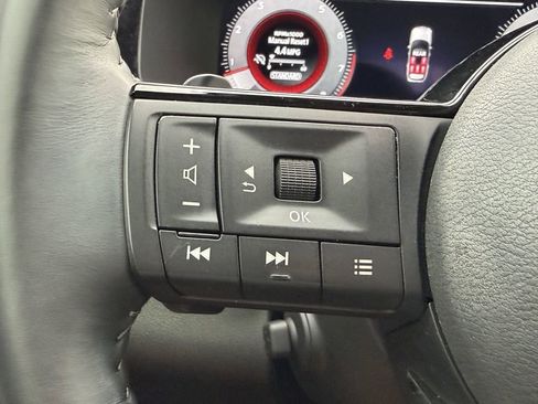 Used 2024 Nissan Pathfinder Platinum FWD image 29