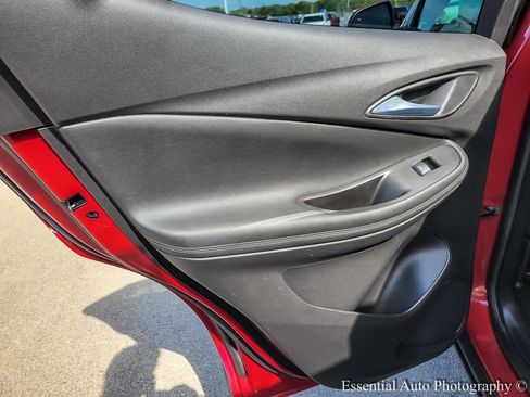 Used 2021 Buick Encore GX Select image 19