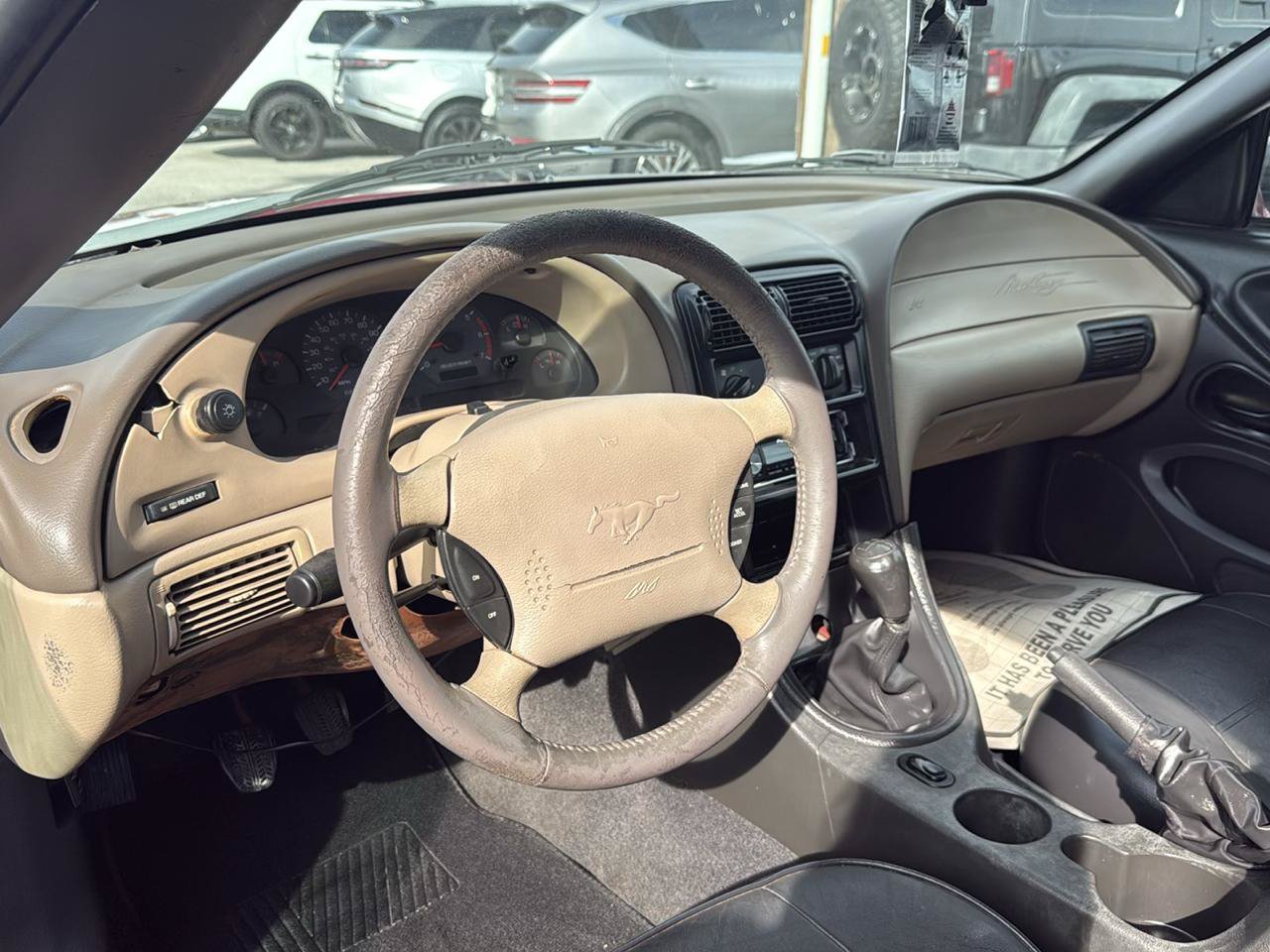 Used 2000 Ford Mustang Convertible RWD image 8