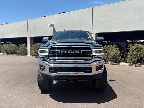 Used 2022 RAM 2500 Laramie AWD/4WD image 3