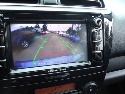 Used 2018 Mitsubishi Mirage SE FWD image 26