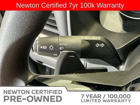 Used 2023 Nissan Rogue SV AWD/4WD image 32