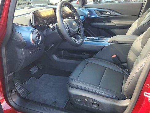 New 2026 Chevrolet Equinox EV LT image 6