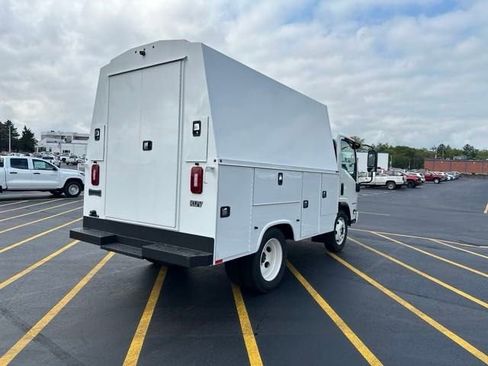 New 2024 Chevrolet Low Cab Forward image 6