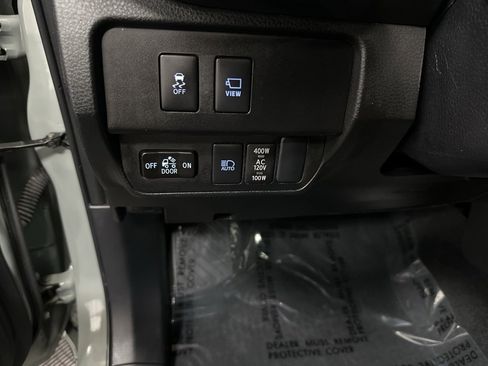 Used 2023 Toyota Tacoma TRD Off-Road image 35